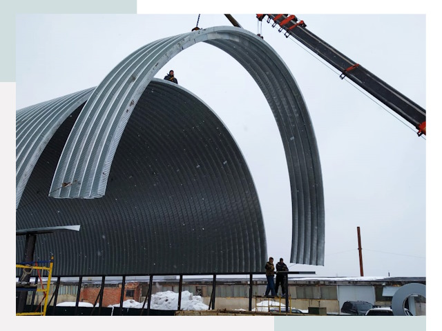 Полукруглые ангары в Домодедово